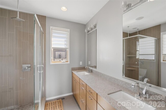 Photo - 919 Westbrook Dr Unit A
