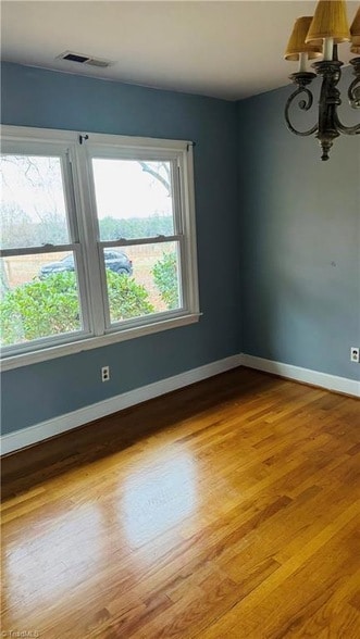 Photo - 4905 Murray Rd