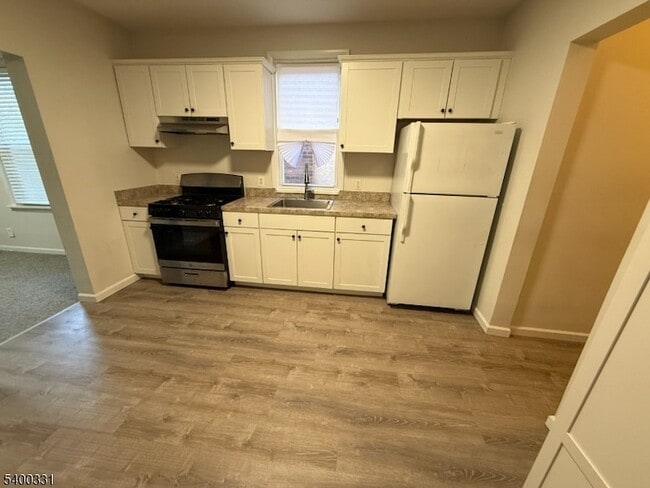 Photo - 148 Franklin Ave