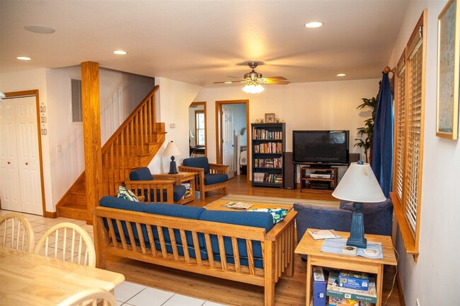 Building Photo - 48184 Decoy Dr Unit ID1255931P