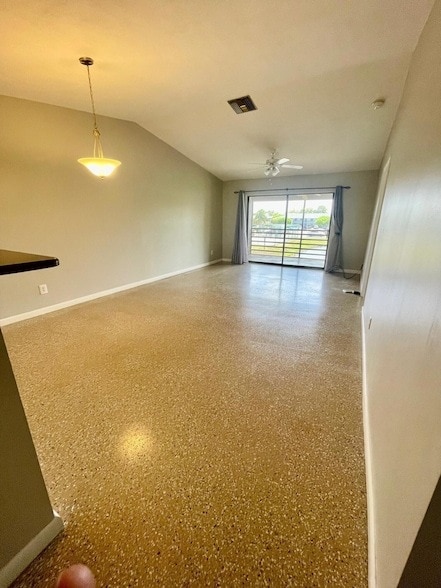 Photo - 1271 SE Parkview Pl Unit H8