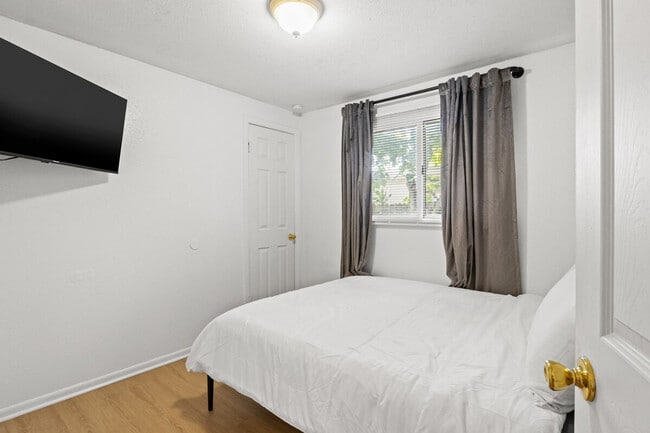 Photo - 3721 E Clifton St Unit SI ID1343014P