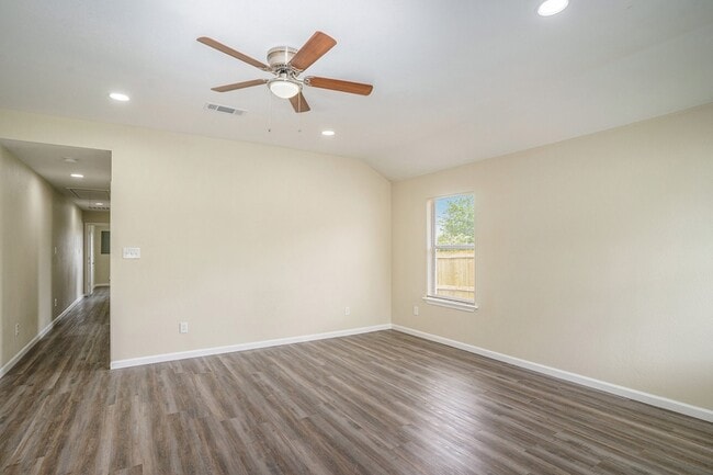 Photo - 2200 Brookes St Unit B