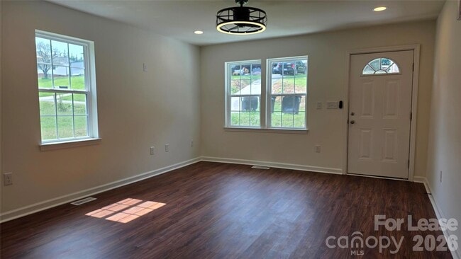 Photo - 151 Swink St SW