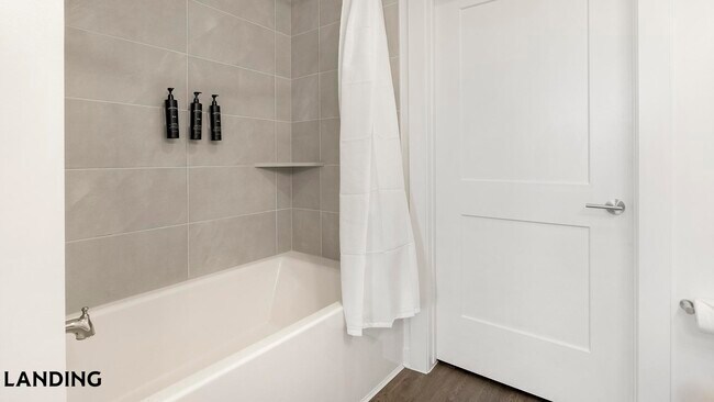Photo - 3900 Robinson Rd Unit 1305