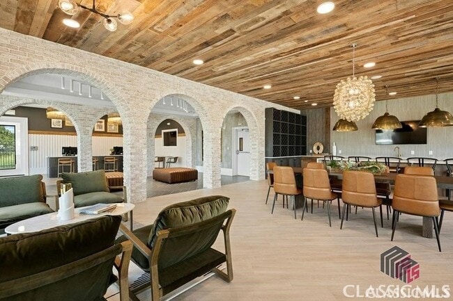 Photo - 180 Newton Bridge Rd Unit A4