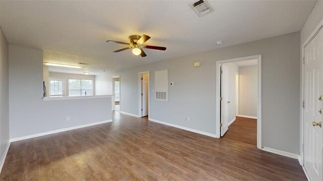 Photo - 1507 Hollow Hill Dr Unit B