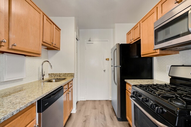 Photo - Cortland on Pike