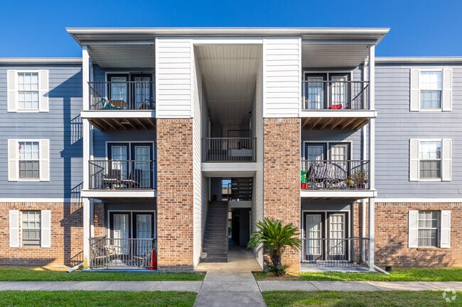 Entrance - The Sound at Saint Martin