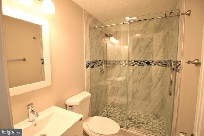 Photo - 507 Smoketree Ct