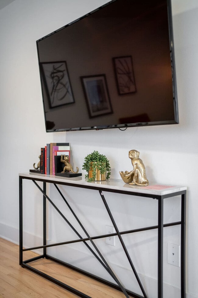 Photo - 1136 Crescent Ave NE Unit FL2-ID1356292P