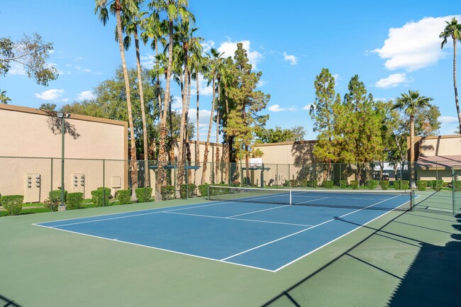 Tennis Court | Shorebird Apartments - Shorebird
