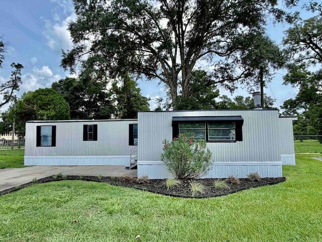 Building Photo - 2682 Stricklands Ln