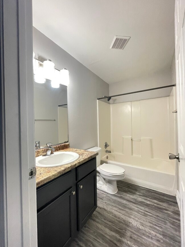 Photo - Landings on 6th