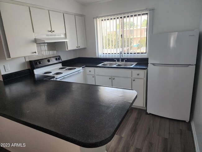 Photo - 4301 N 24th St Unit 2