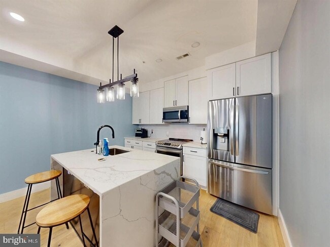 Photo - 927 Kennedy St NW Unit 303