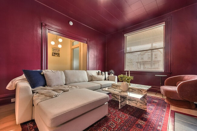 Building Photo - 3529 Fleming Ave Unit ID1290666P