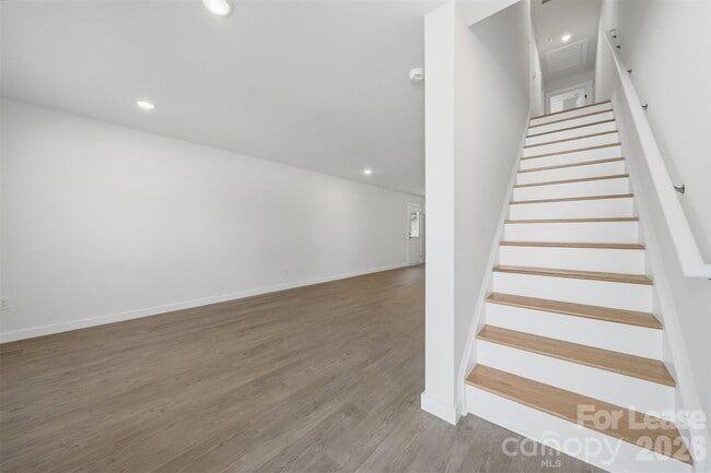 Photo - 403 15th Ave SW Unit A