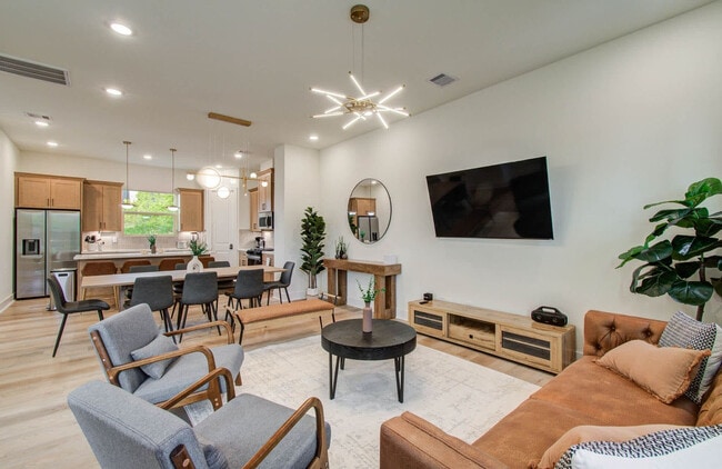 Photo - 3311 Daphne St Unit ID1255369P