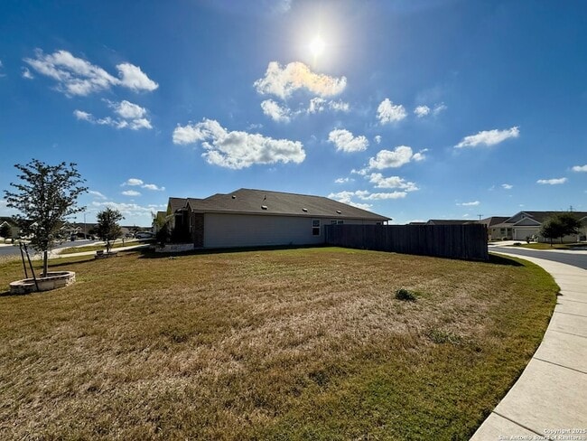 Photo - 8127 Glasgow Dr