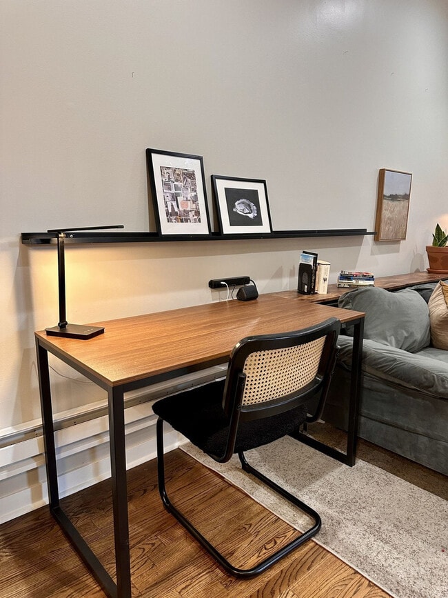 Photo - 736 N Throop St Unit ID1379065P