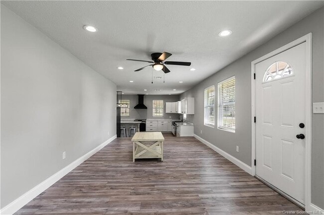 Photo - 1613 West St