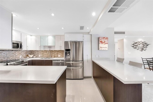Photo - 100 Bayview Dr Unit 1905