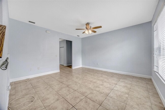 Photo - 143 Alexander Woods Dr