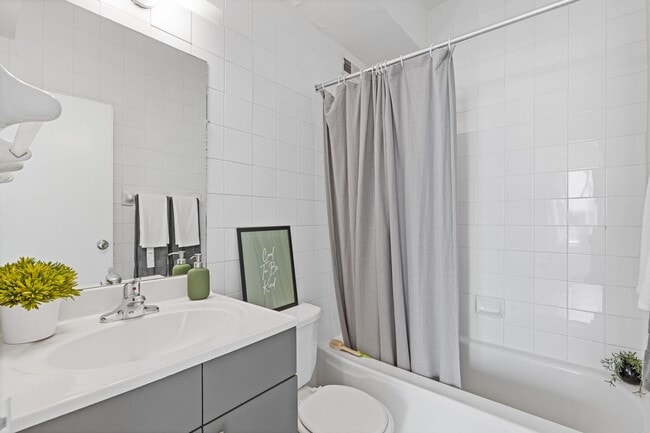 Photo - Crest on Peachtree