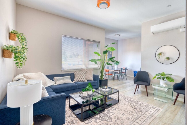 Photo - 1428 SE 19th Ave Unit ID1309871P