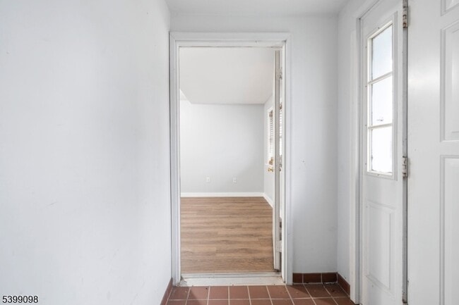 Photo - 21 Personette St