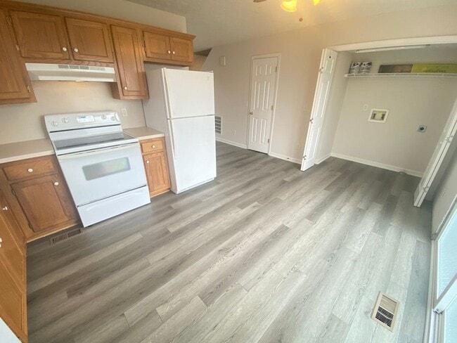 Photo - 706 Vincent-Cason Ave