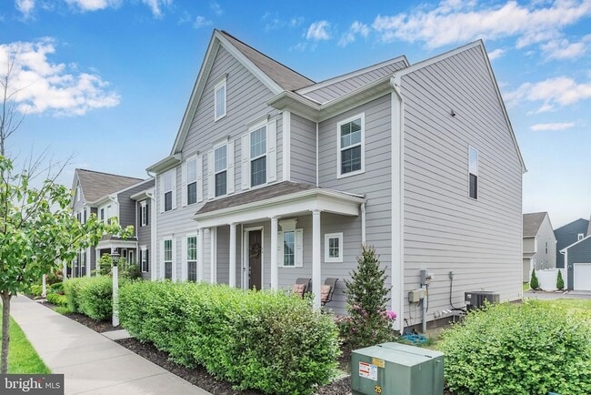 Photo - 48 Meadow Creek Ln