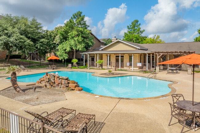 Building Photo - The Villages at Lost Creek