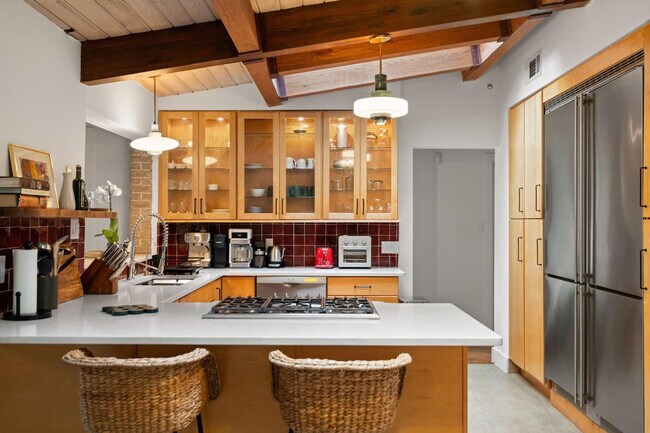 Photo - 2720 N Fillmore St Unit ID1353333P