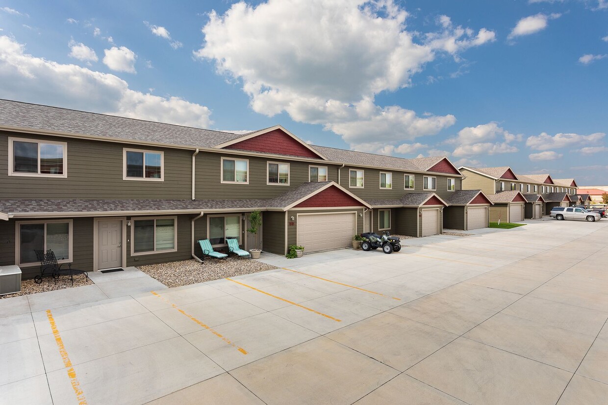 Floor Plan - 4 Bed 2.5 Bath Townhome