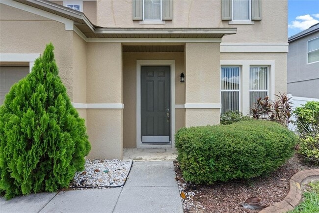 Photo - 305 Roseling Crossing