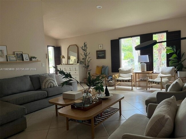 Photo - 1564 Sunset Way