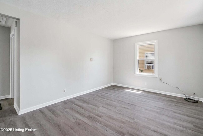 Photo - 2637 Olive St