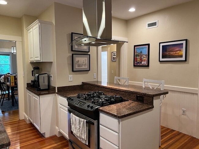 Photo - 182 Magazine St Unit 1