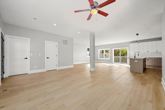 Photo - 4009 Faith Ln