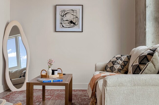 Photo - 617 N 12th St Unit ID1313904P