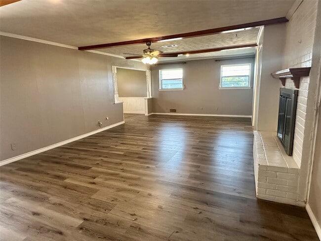 Photo - 5485 Fm 3097