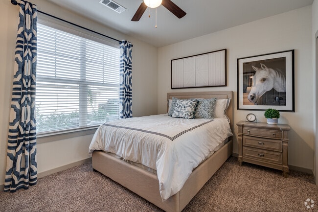 1BR, 1BA - 796SF - The Retreat at Sealy