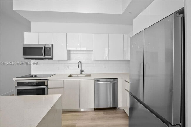 Photo - 101 Diplomat Pkwy Unit 2306