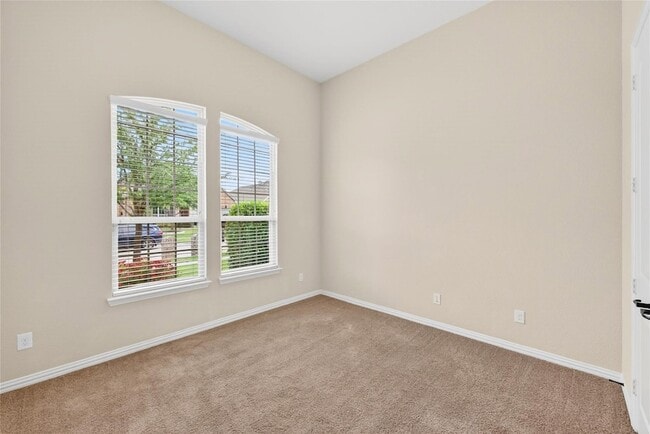 Photo - 5629 Grove Cove Dr