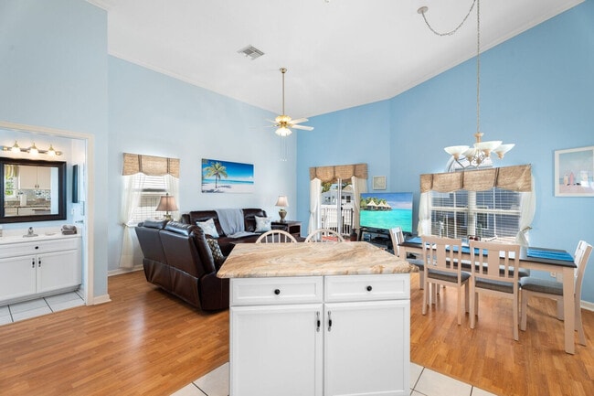 Building Photo - 1143 Nettles Blvd Unit SI ID1537524P