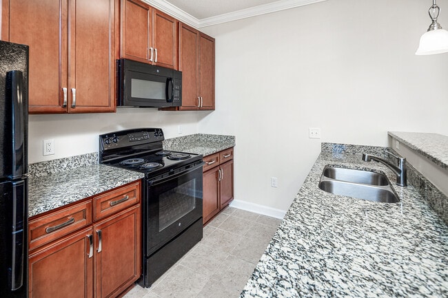 Photo - Groves at Town Center