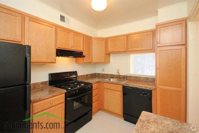 Kitchen - Williamsburg Park