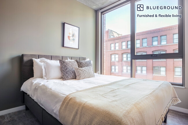 Photo - 939 W Washington Blvd Unit SI FL4-ID285